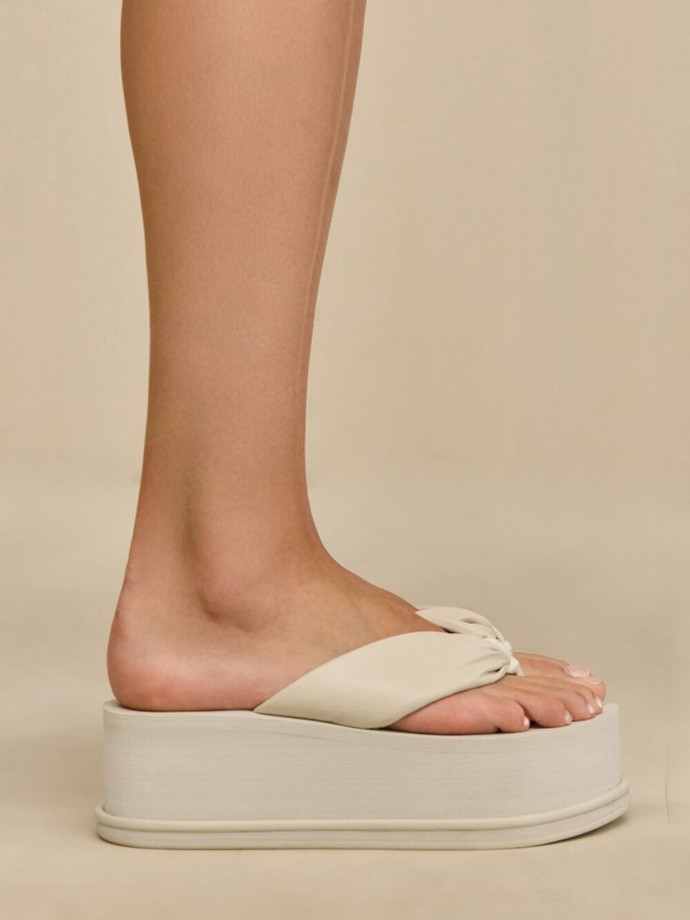 Cult Gaia Cg Platform Flip Flops in Off White sandals