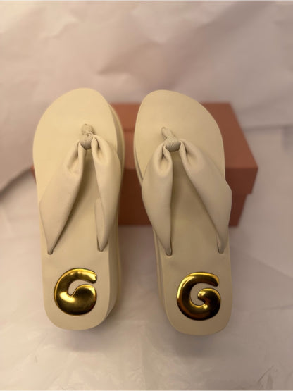 Cult Gaia Cg Platform Flip Flops in Off White sandals
