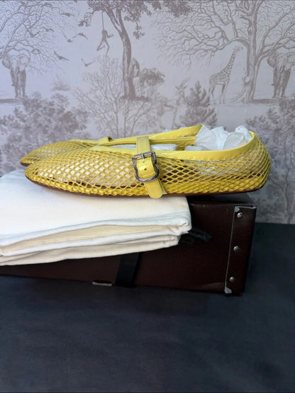 ALAIA Ballet Flat in Jaune Citron yellow fishnet mesh buckle slipper
